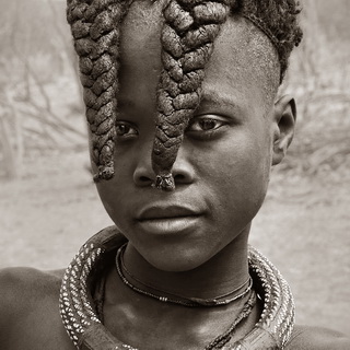 Omangete - Himba girl